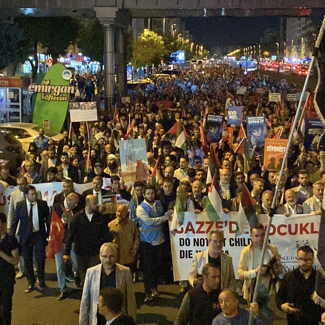 Kayseri ve Kırşehir'de Gazze'ye destek yürüyüşü düzenlendi