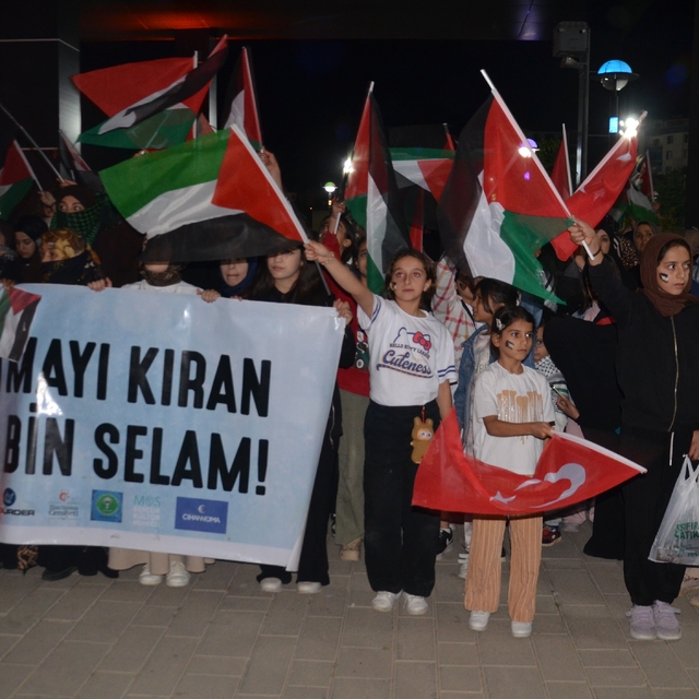 Muş'ta İsrail'in Gazze'ye yönelik saldırılarına tepki gösterildi