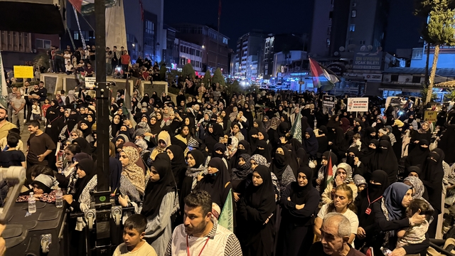 Adana ve Hatay'da İsrail'in Küresel Sumud Filosu'na saldırısı protesto edildi