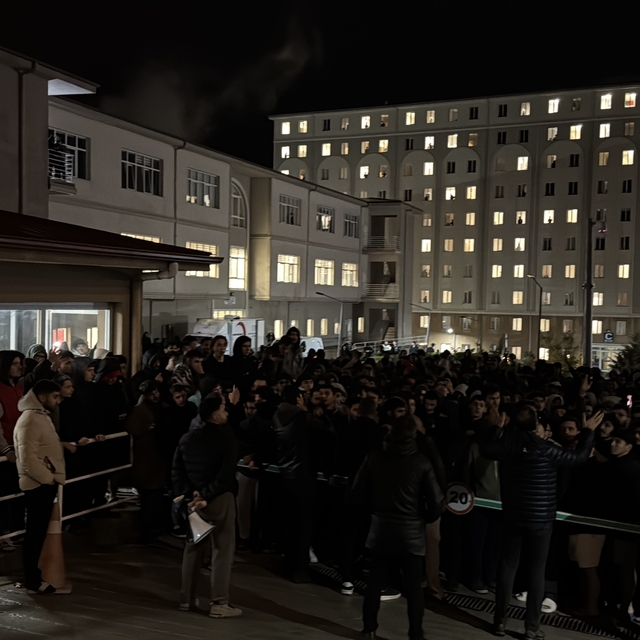 Edirne'de öğrenci yurdunda "su kesintisi" protestosu