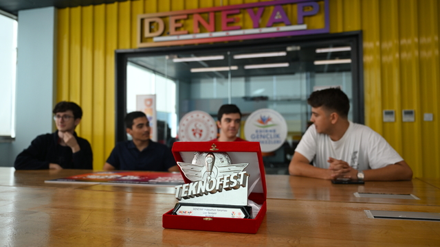 DENEYAP Makeathon Yarışması ikincisi öğrenciler, üniversitede de TEKNOFEST'e katılmak istiyor
