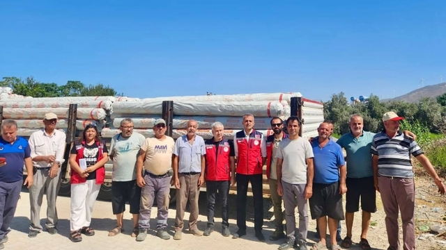 Samandağ'da üreticilere sera örtüsü dağıtıldı