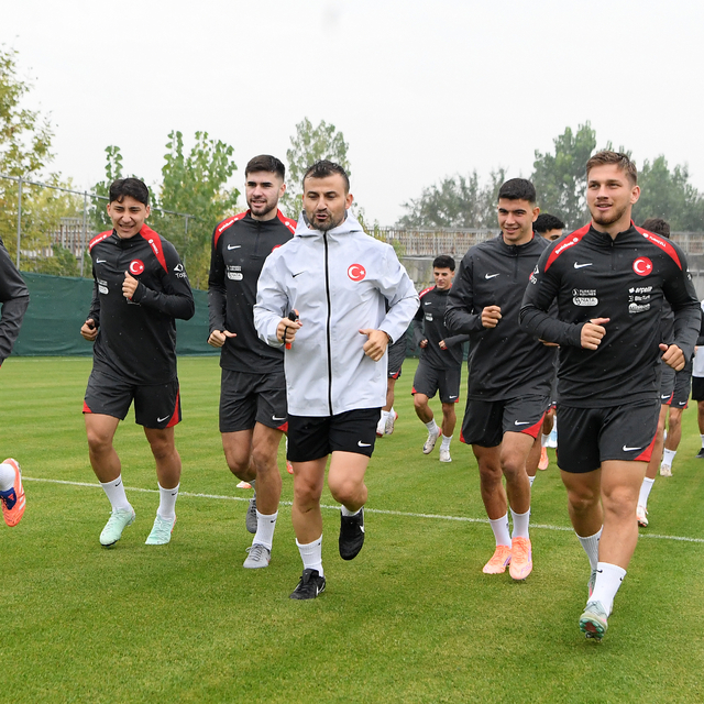 Ümit Milli Futbol Takımı, Litvanya maçının hazırlıklarını Sakarya'da sürdür...