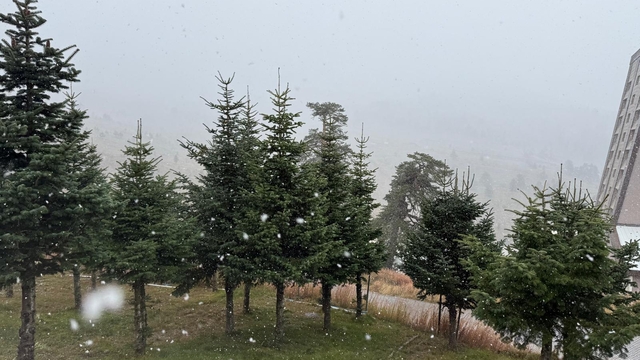 Bolu'nun yüksek kesimlerine kar yağdı