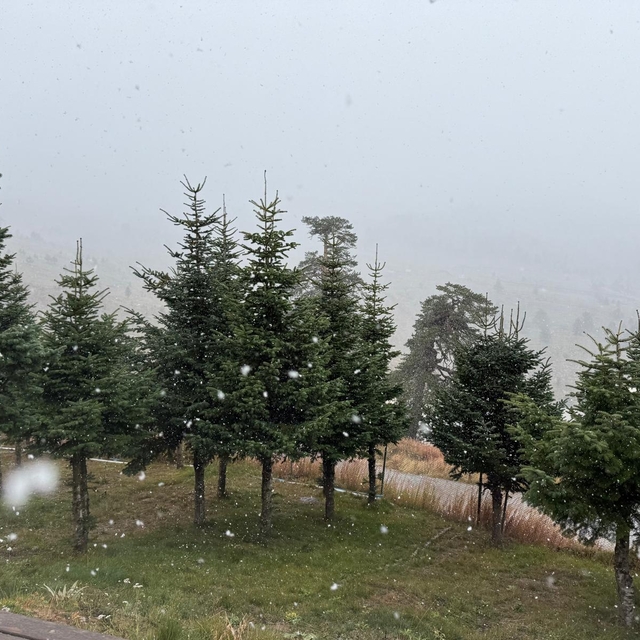 Bolu'nun yüksek kesimlerine kar yağdı