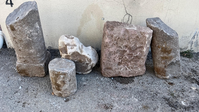 Çankırı'da tarihi eser olarak değerlendirilen taş bloklar ele geçirildi