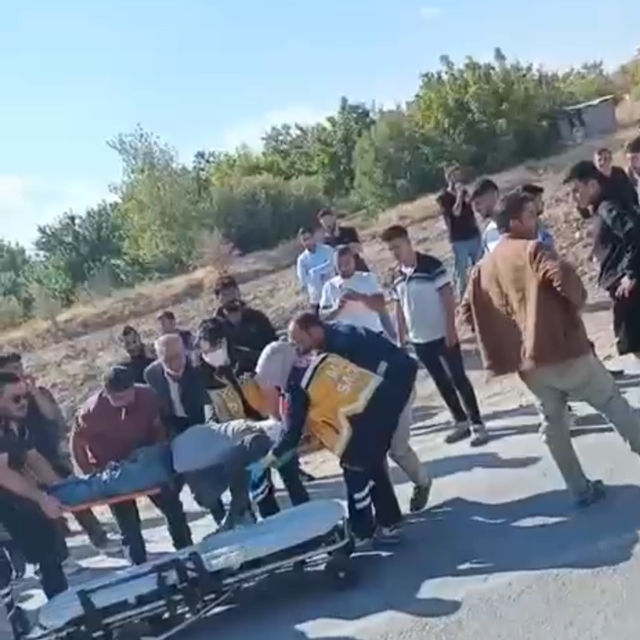 Otomobille çarpışan motosikletin sürücüsü öldü