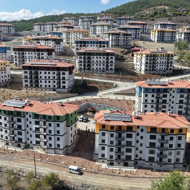 Osmaniye'de 819 deprem konutu ay sonuna kadar tamamlanacak