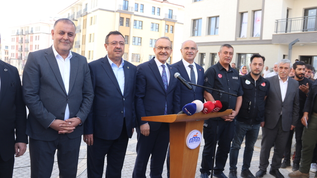 Malatya'da bin 130 deprem konutunun anahtarları teslim edildi