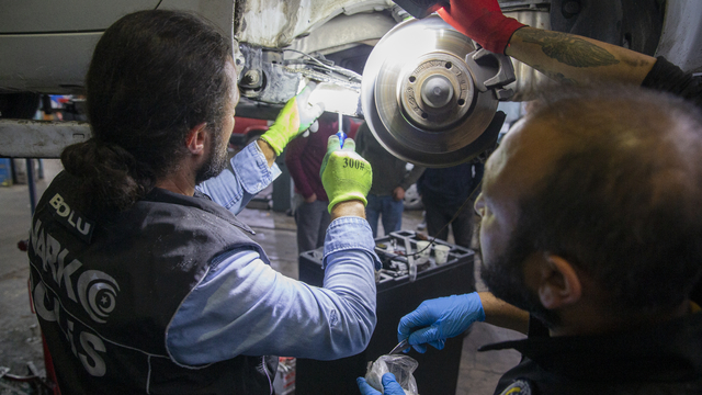 Bolu'da durdurulan otomobilde 7 kilo 150 gram sentetik uyuşturucu ele geçirildi