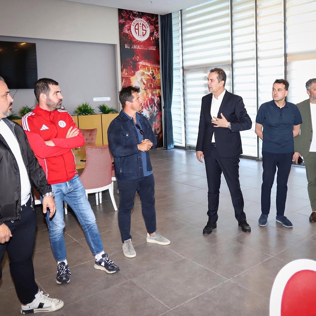 Antalyaspor, teknik direktör Emre Belözoğlu ile yollarını ayırdı