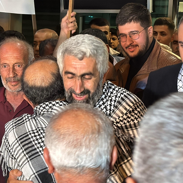 İsrail'in alıkoyduğu Küresel Sumud Filosu aktivistlerinden emekli öğretmen...