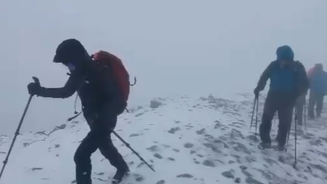 Uludağ'ın zirvesi beyaza büründü
