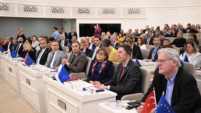 Gaziantep'te "Deprem Gerçeği ve Gaziantep'in Afet Yönetimi Teknik Toplantısı" düzenlendi