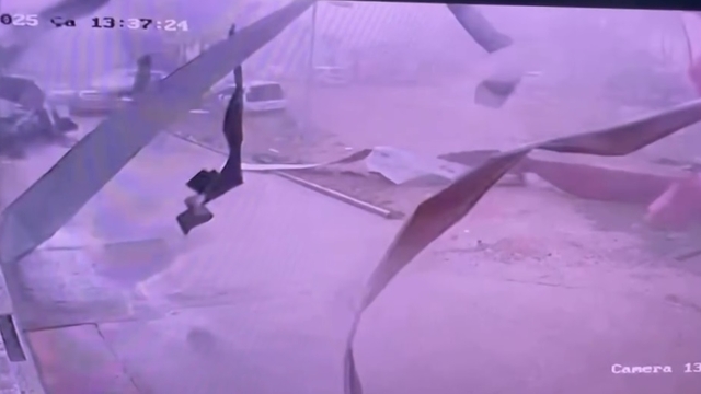 Lisenin çatısının uçtuğu anlar kamerada