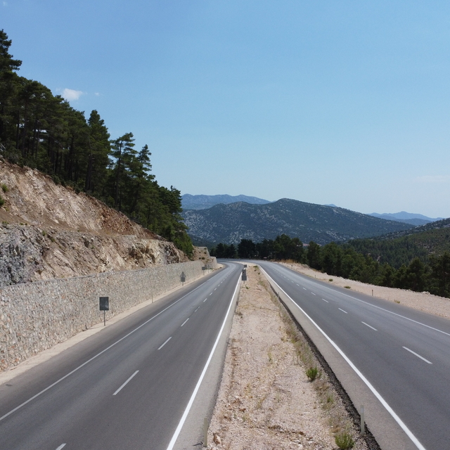 Antalya-Konya kara yolu ulaşıma kapatıldı