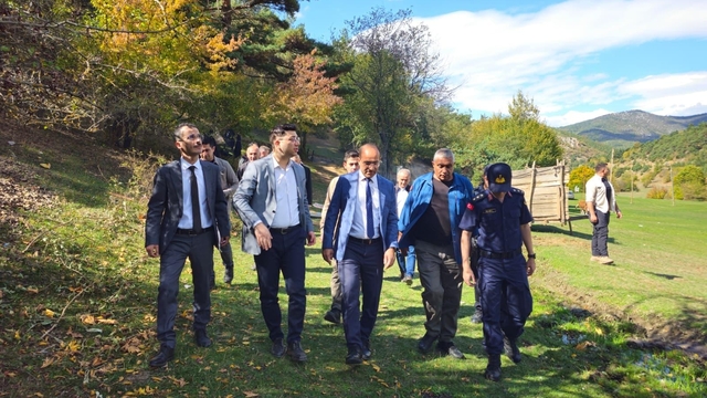 Tokat'ta kaymakamlar şehit ailesini ziyaret etti