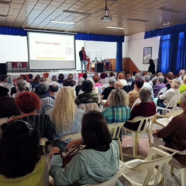 Fethiye'de "İleri Yaşta Sağlıklı Yaşam" konferansı düzenlendi