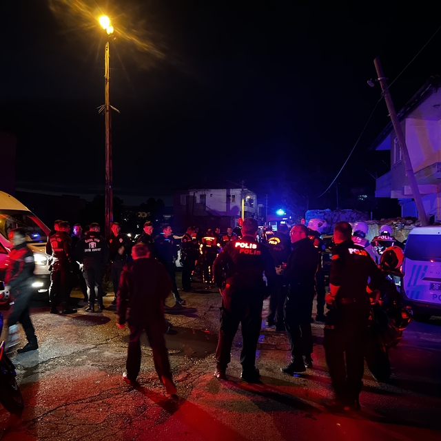 Kayseri'de bakkalda bıçaklı 'yan bakma' kavgası: 1 yaralı