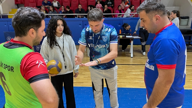 Salıpazarı'nda Cumhuriyet Bayramı Voleybol Turnuvası düzenlendi