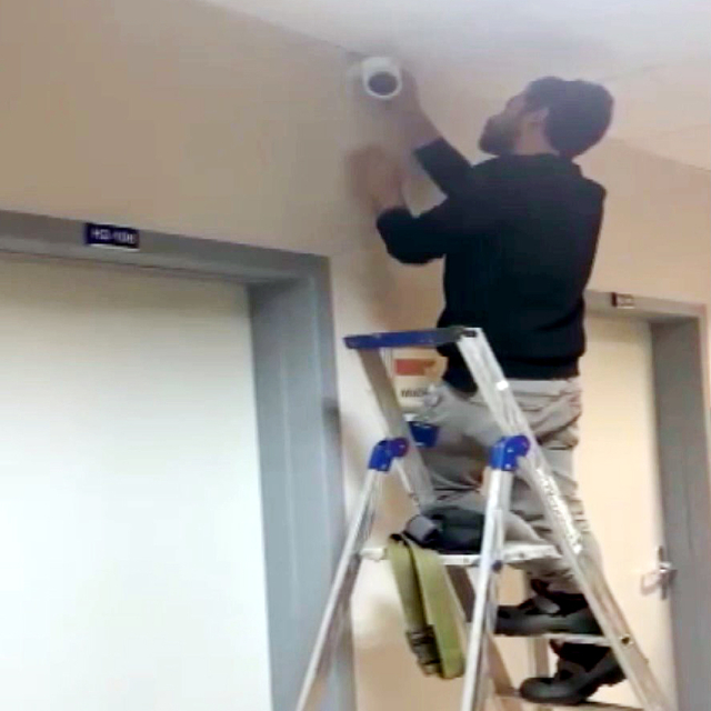 Üniversite hastanesinde profesöre 'gizli kamera' soruşturması