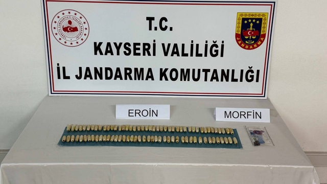 İranlı şüphelinin mide ve bağırsağından uyuşturucu çıktı