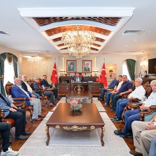 Adana Valisi Yavuz Selim Köşger'e ziyaret