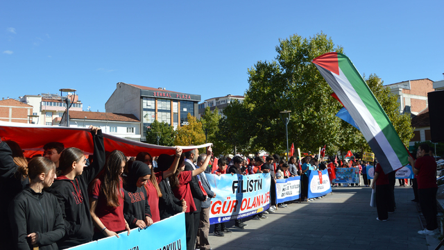 Samsun'da "Nehirden denize özgür Filistin" yürüyüşü yapıldı