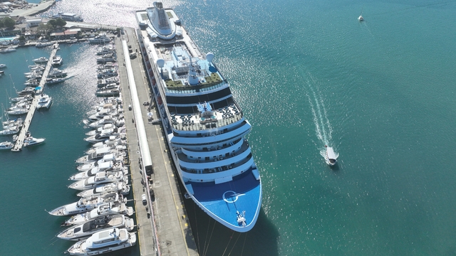 Marmaris'e "Marina" kruvaziyeri 1194 yolcu getirdi