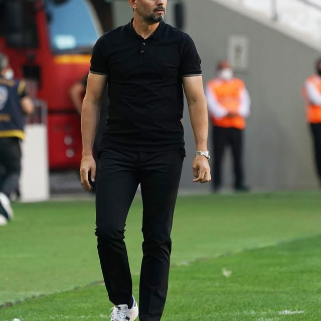 Hesap.com Antalyaspor'un yeni hocası Erol Bulut oldu