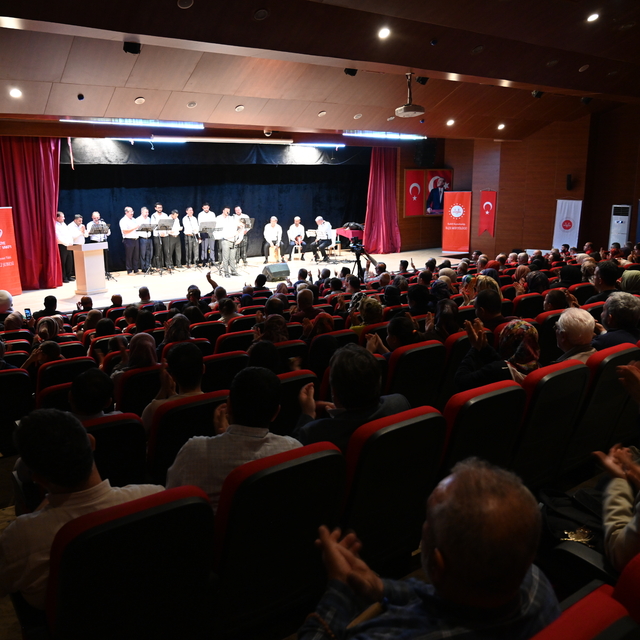 Osmaniye'de imamlar konser verdi