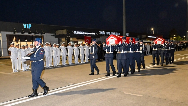 Sakarya'da şehit olan 2 jandarma personeli memleketlerine uğurlandı