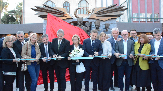 Balıkesir'de "10 Ekim Dünya Balıkesirliler Günü" kutlamaları başladı