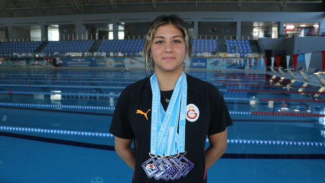 Türkiye şampiyonu Tekirdağlı genç kızlar milli takım için kulaç atıyor