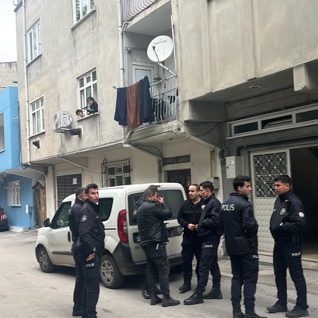 Tartıştığı husumetlisini bıçakla yaraladı