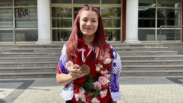 Avrupa şampiyonu milli boksör Yılmaz, Kırşehir'de coşkuyla karşılandı