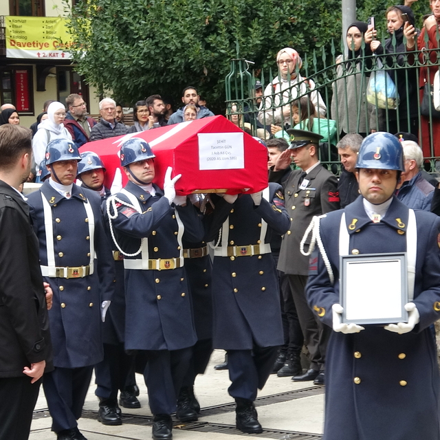 Şehit Astsubay Kıdemli Çavuş Tacettin Gün, Bursa'da toprağa verildi