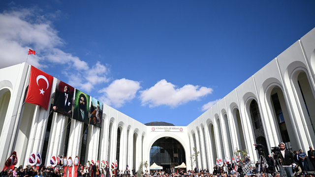Bakan Tekin, Hacıbektaş Horasan Erenleri Dergahı Cemevi Külliyesi'nin açılışında konuştu: