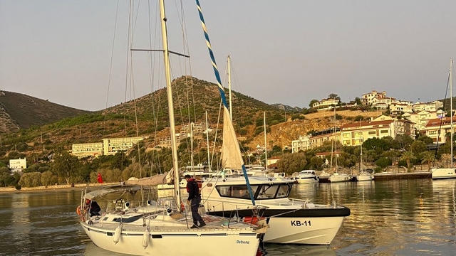 Muğla açıklarında 42 düzensiz göçmen yakalandı