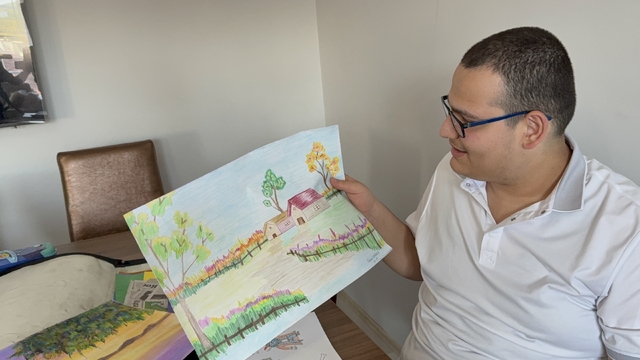 Resim tutkunu otizmli Osman'ın hayali yeni sergiler açmak