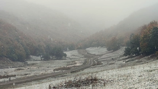 Tokat'ta yüksek kesimlere mevsimin ilk karı yağdı