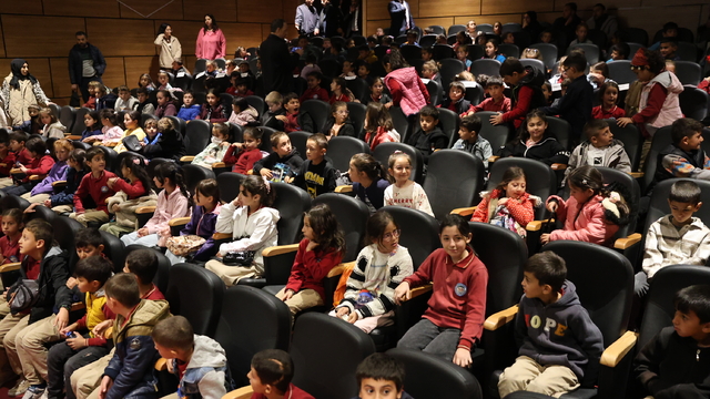 Bayburt'ta kırsalda yaşayan öğrenciler sinema keyfi yaşadı