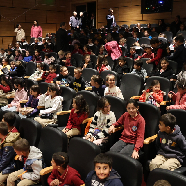 Bayburt'ta kırsalda yaşayan öğrenciler sinema keyfi yaşadı