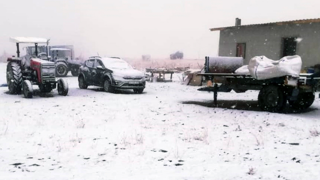 Niğde'nin yüksek kesimlerine mevsimin ilk karı yağdı