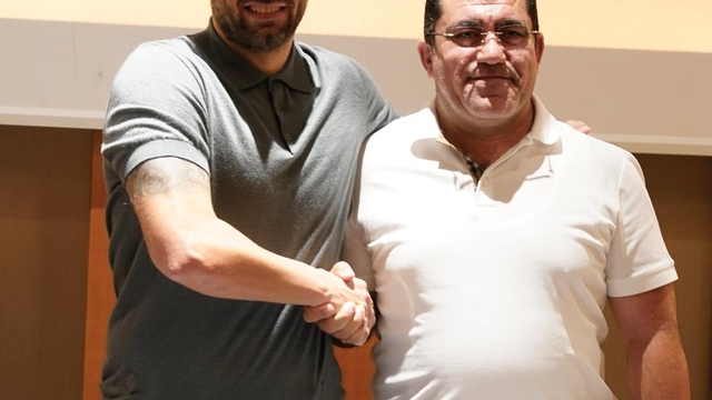 Zecorner Kayserispor'da anlaşmaya varılan Radomir Djalovic için imza töreni düzenlendi