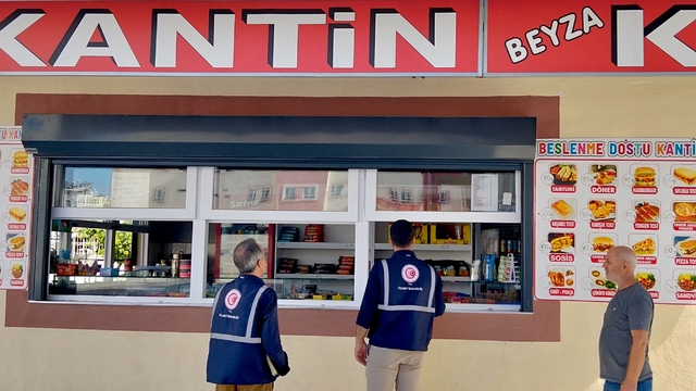 Mersin'de Ticaret İl Müdürlüğü ekipleri, okul kantinlerini denetledi