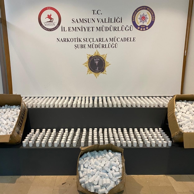 Samsun'da uyuşturucu operasyonunda 5 şüpheli gözaltına alındı