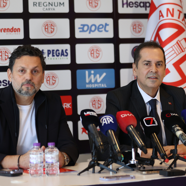 Antalyaspor, teknik direktör Erol Bulut ile sözleşme imzaladı