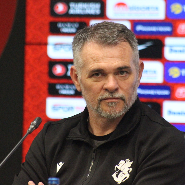Willy Sagnol: Türkiye karşısında önemli bir başarı elde edeceğiz