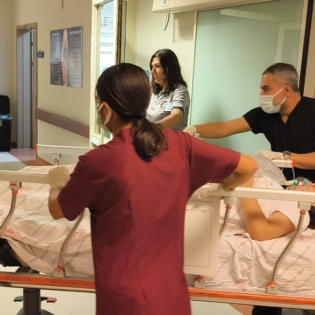 Siirt Eğitim ve Araştırma Hastanesinde deprem ve yangın tatbikatı yapıldı